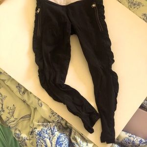 Lululemon Capris Cropped Run Inspire Pale Pink Waistband